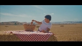 Мініатюра відео LA VIDA ES TAN BONITA